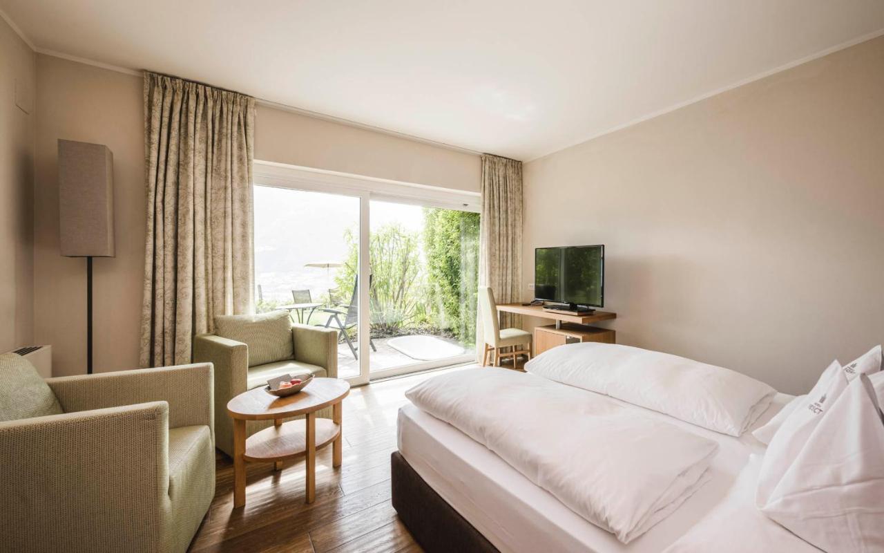 Hotel Mitterplatt  Schenna Exteriör bild