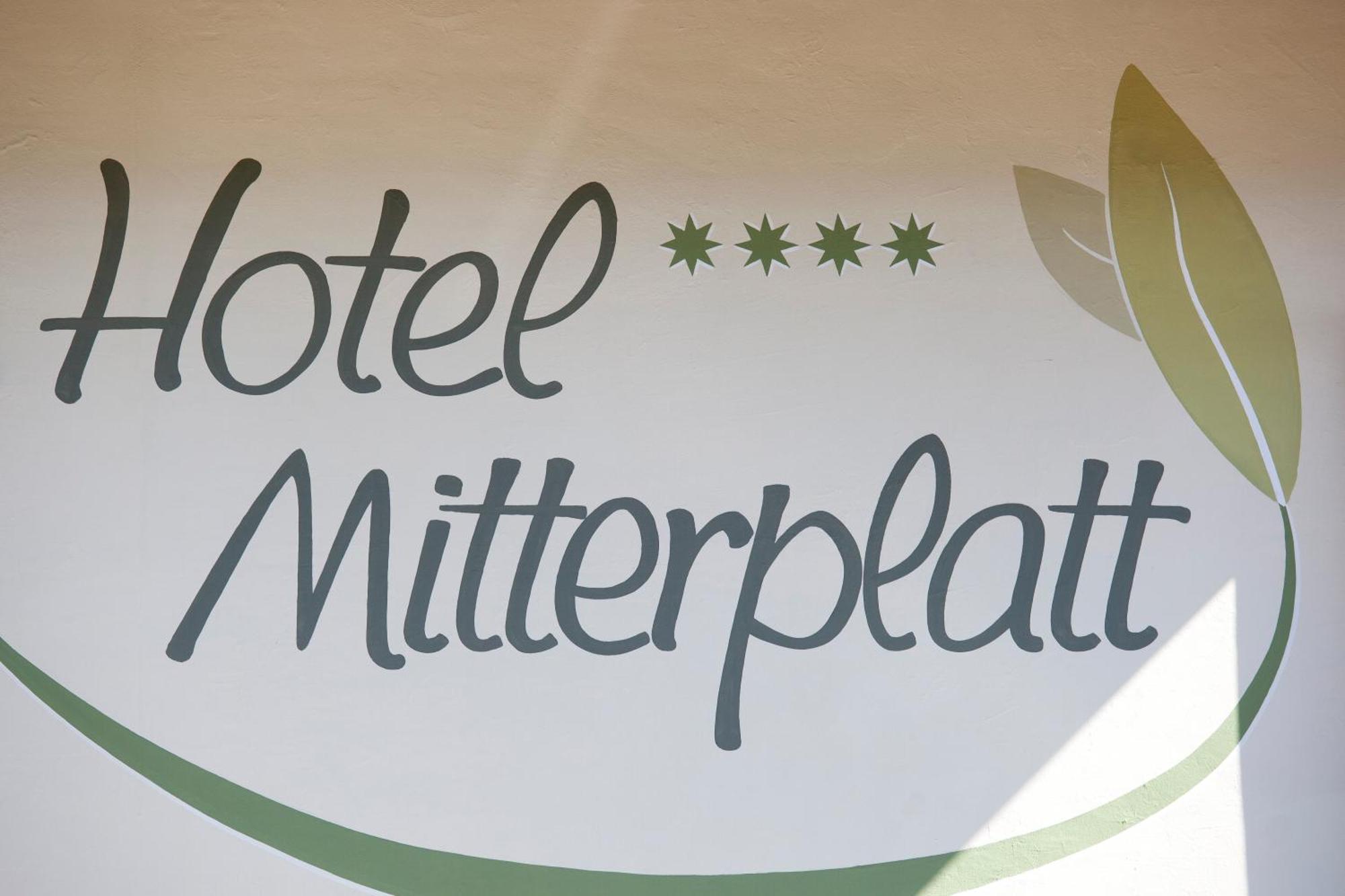 Hotel Mitterplatt  Schenna Exteriör bild